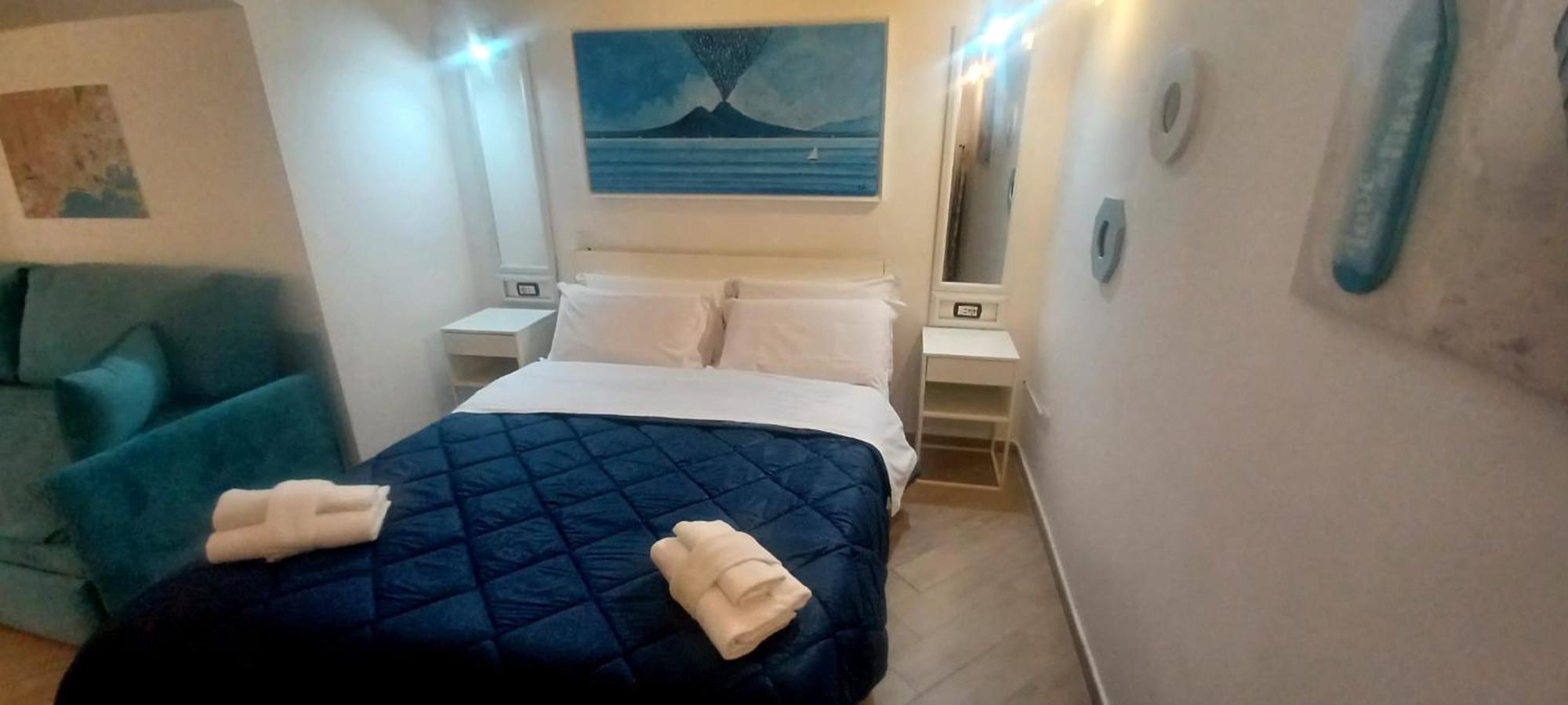 Neapolis Mini Flat *